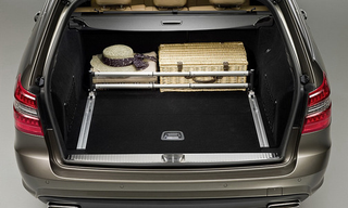 Illustration for article titled 2010 Mercedes E-Class Estate Debuts Ahead Of Frankfurt